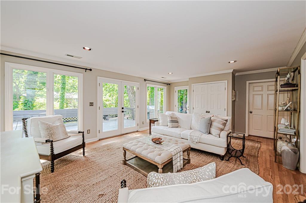 2226 Inverness Road Charlotte NC 28209