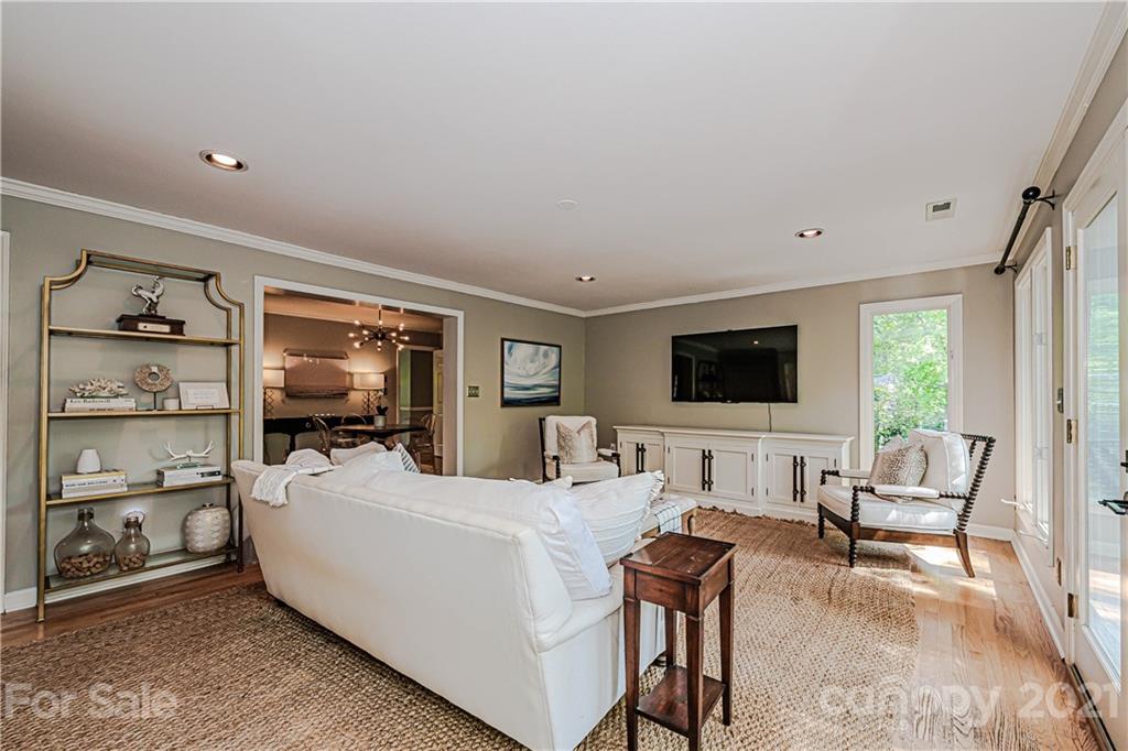 2226 Inverness Road Charlotte NC 28209