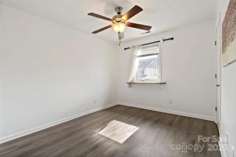 31 English Ivy Road Asheville NC 28806