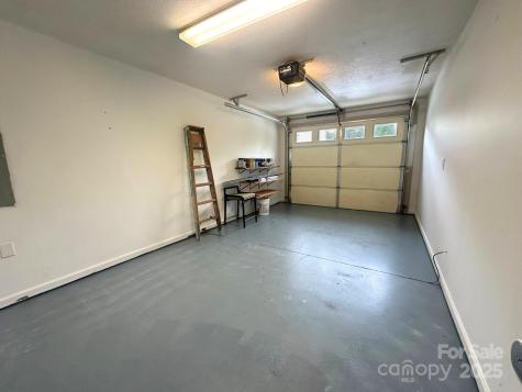 31 English Ivy Road Asheville NC 28806