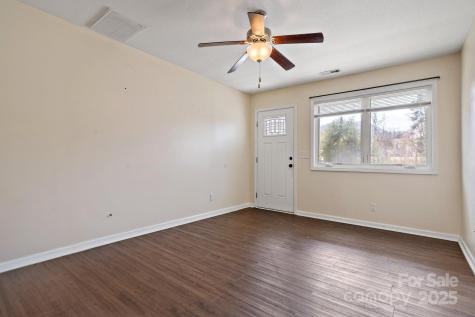 31 English Ivy Road Asheville NC 28806