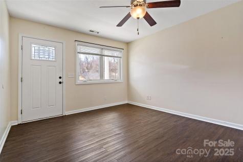 31 English Ivy Road Asheville NC 28806