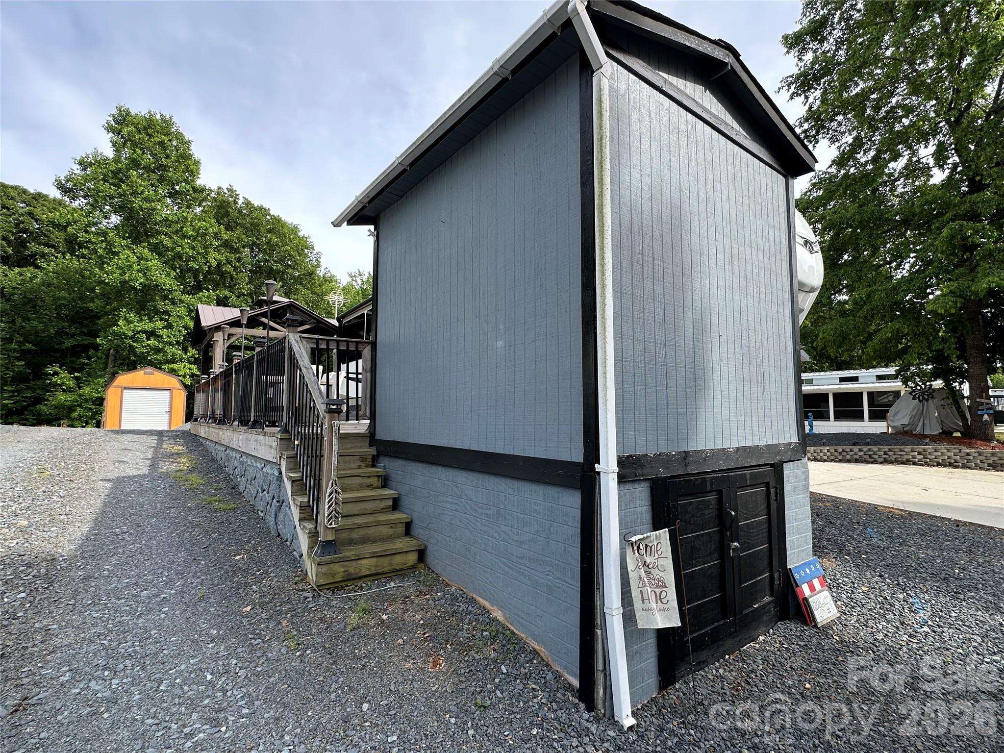 133 Marina Drive New London NC 28127