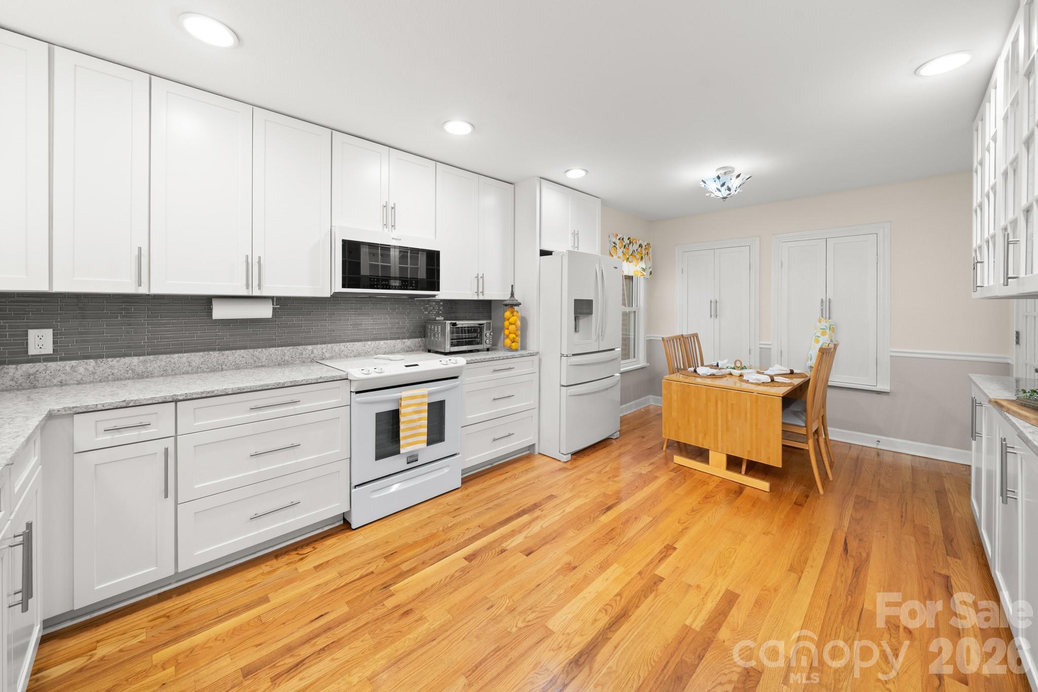 429 Brooklyn Avenue Hendersonville NC 28792