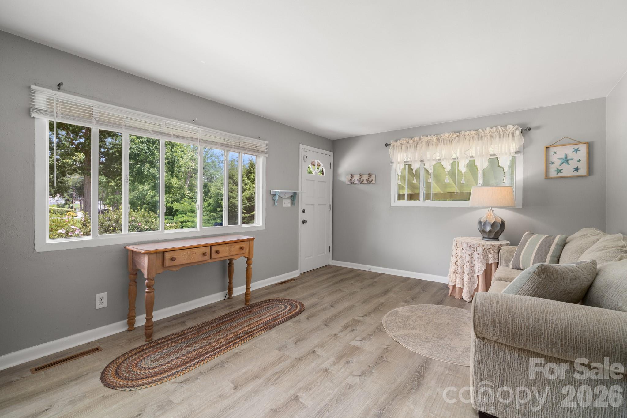 429 Brooklyn Avenue Hendersonville NC 28792