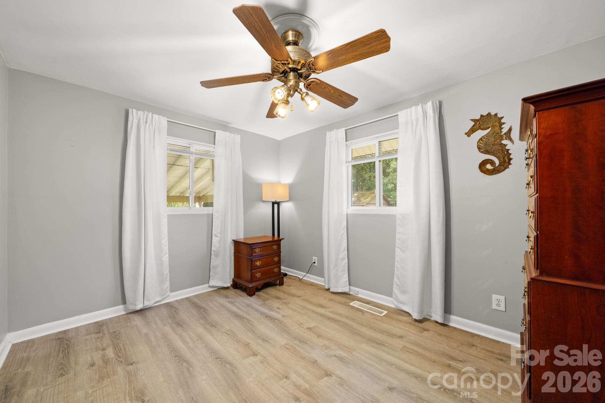 429 Brooklyn Avenue Hendersonville NC 28792