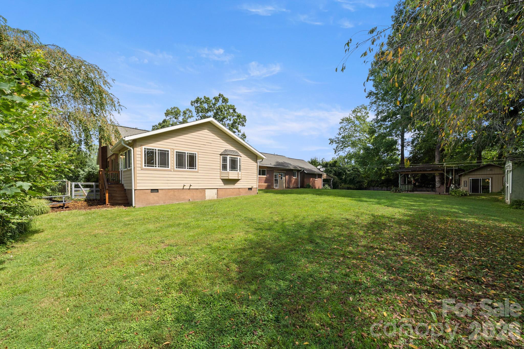 429 Brooklyn Avenue Hendersonville NC 28792