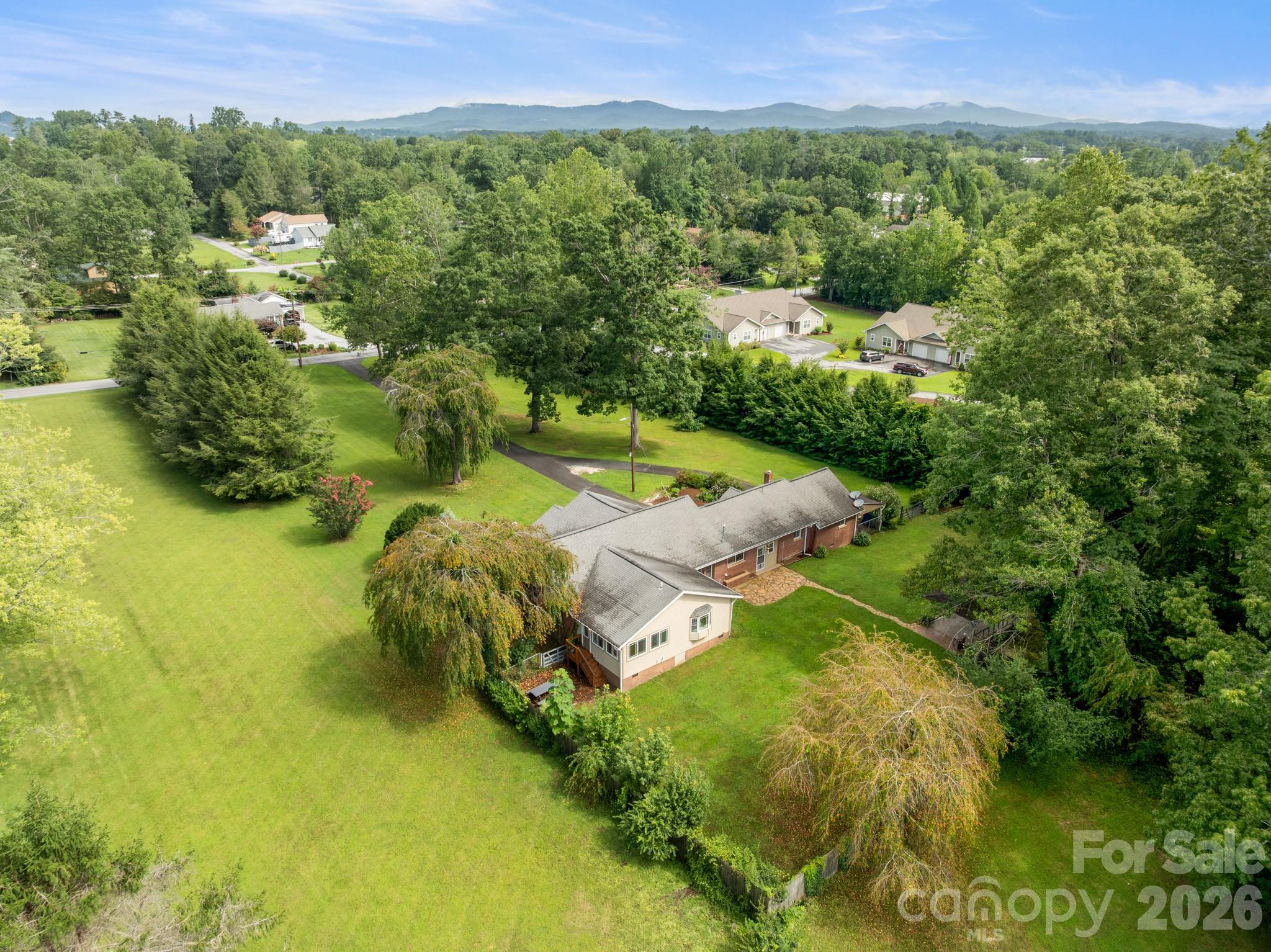 429 Brooklyn Avenue Hendersonville NC 28792
