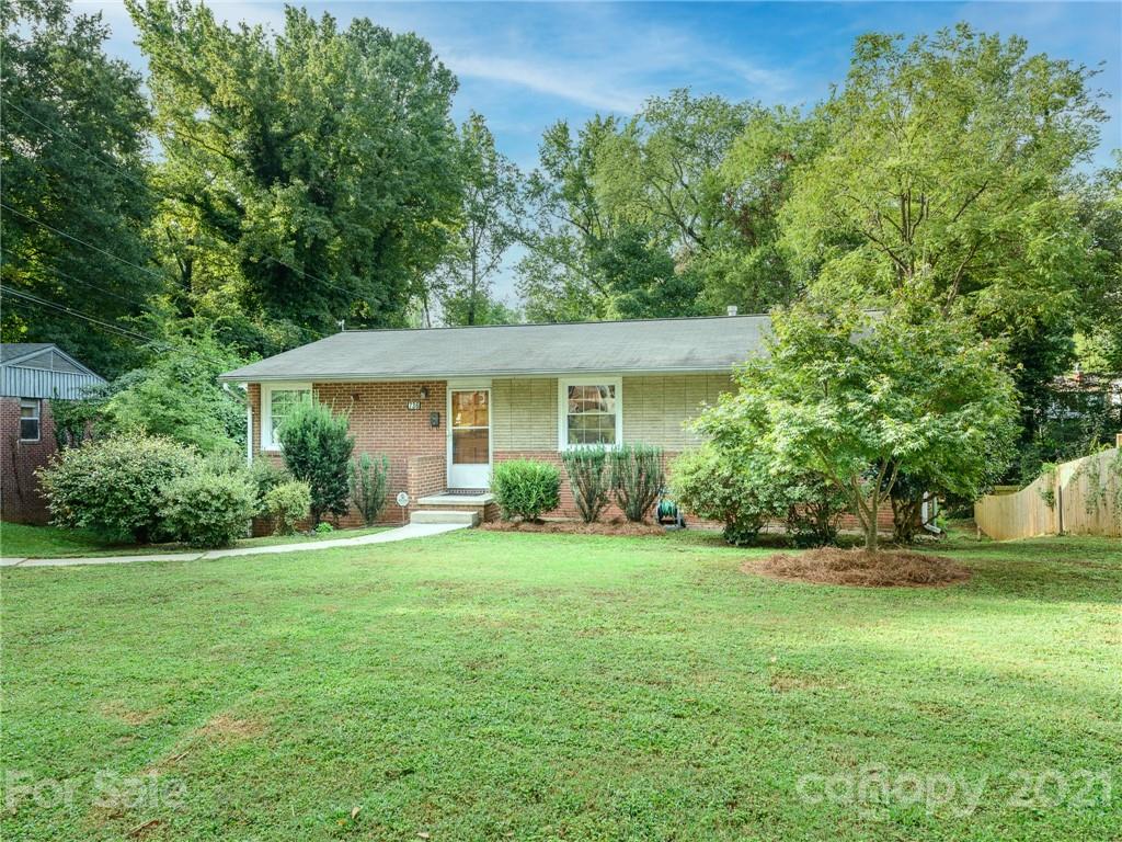736 Manhasset Road Charlotte NC 28209