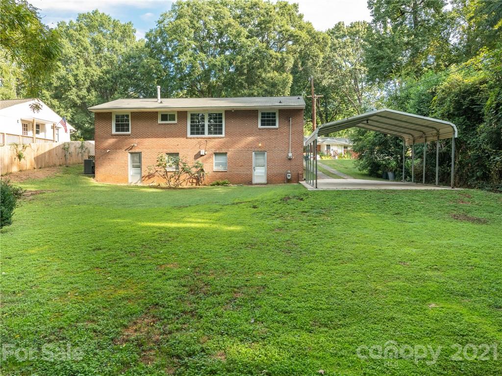 736 Manhasset Road Charlotte NC 28209