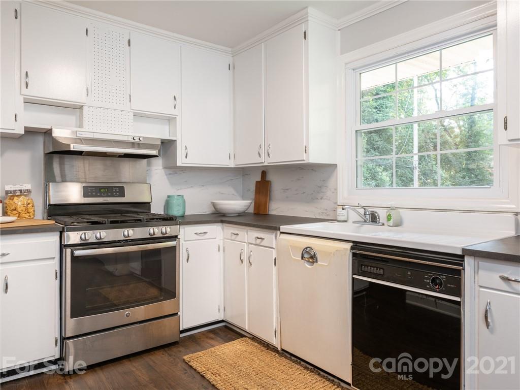 736 Manhasset Road Charlotte NC 28209