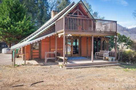 1265 Dillingham Road Barnardsville NC 28709