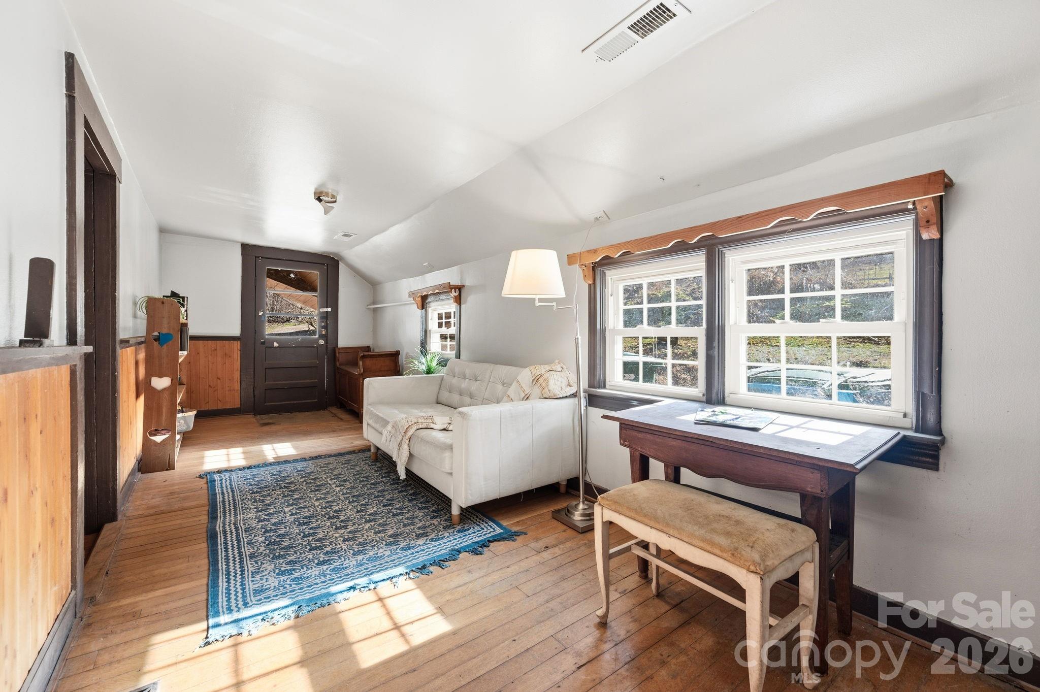 1265 Dillingham Road Barnardsville NC 28709