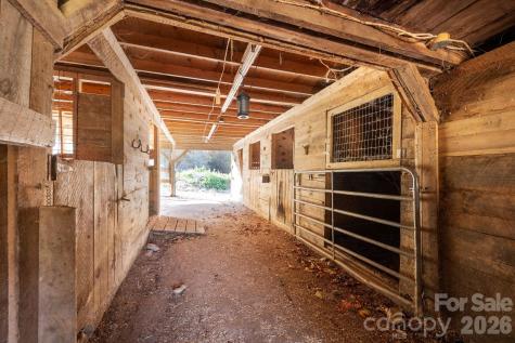 1265 Dillingham Road Barnardsville NC 28709