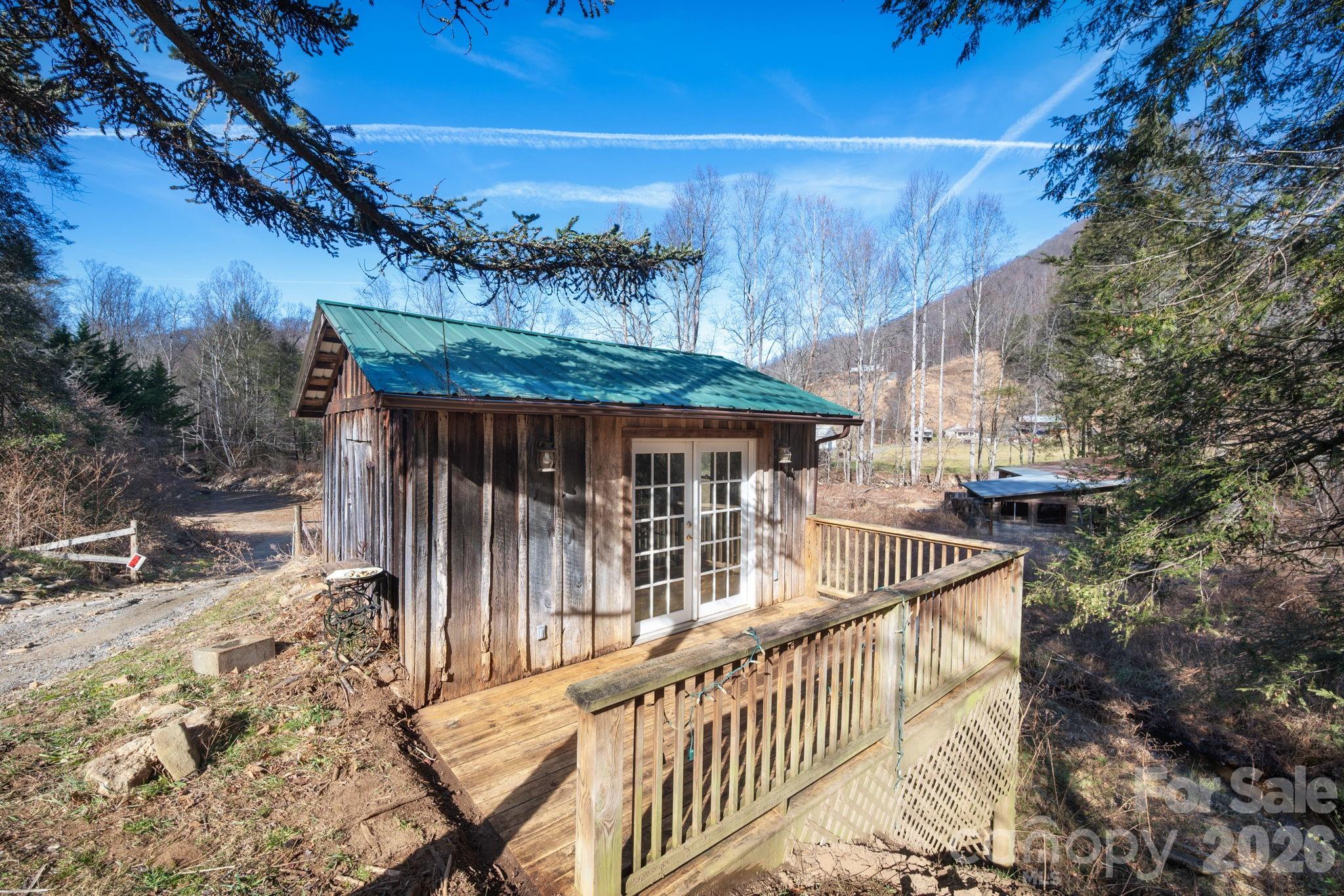 1265 Dillingham Road Barnardsville NC 28709