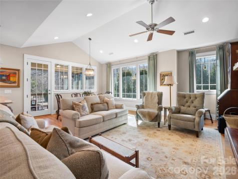 13 Mandolin Drive Black Mountain NC 28711