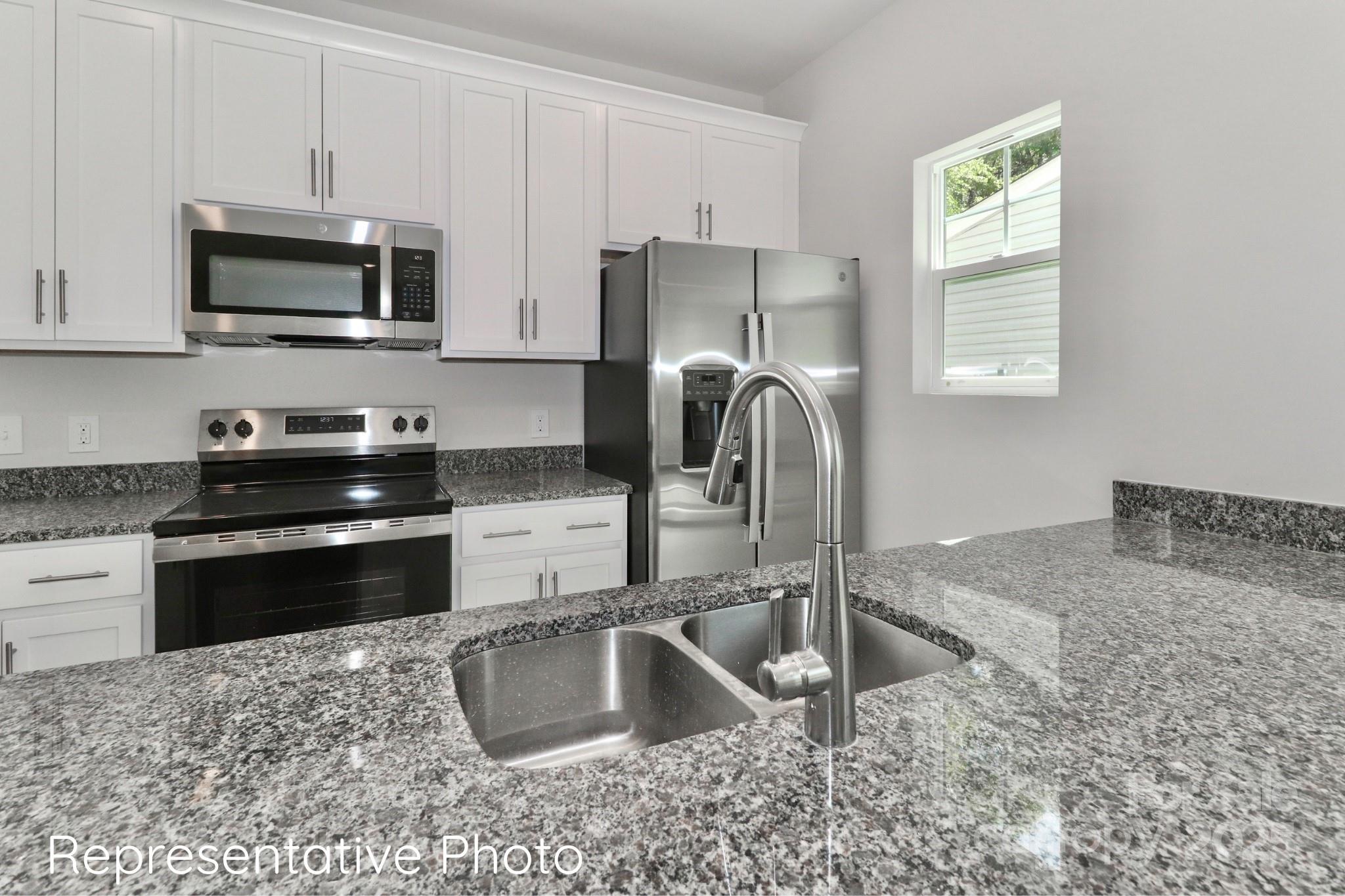 415 W Iredell Avenue Mooresville NC 28115