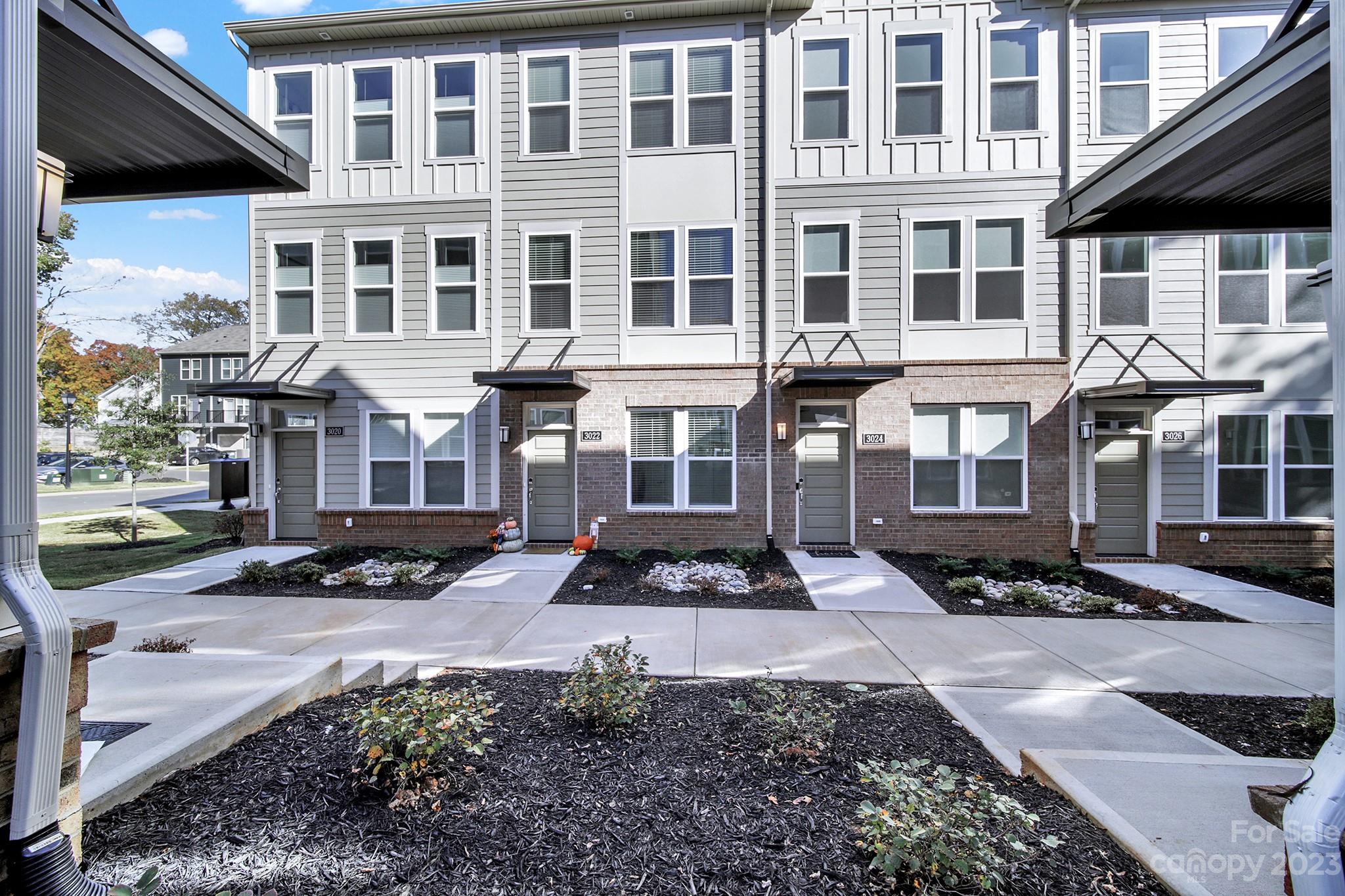 3022 Citizens Lane Charlotte NC 28205