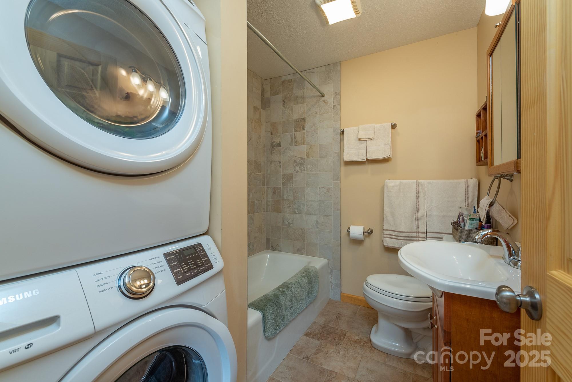 87 Chestnut Hill Road Black Mountain NC 28711