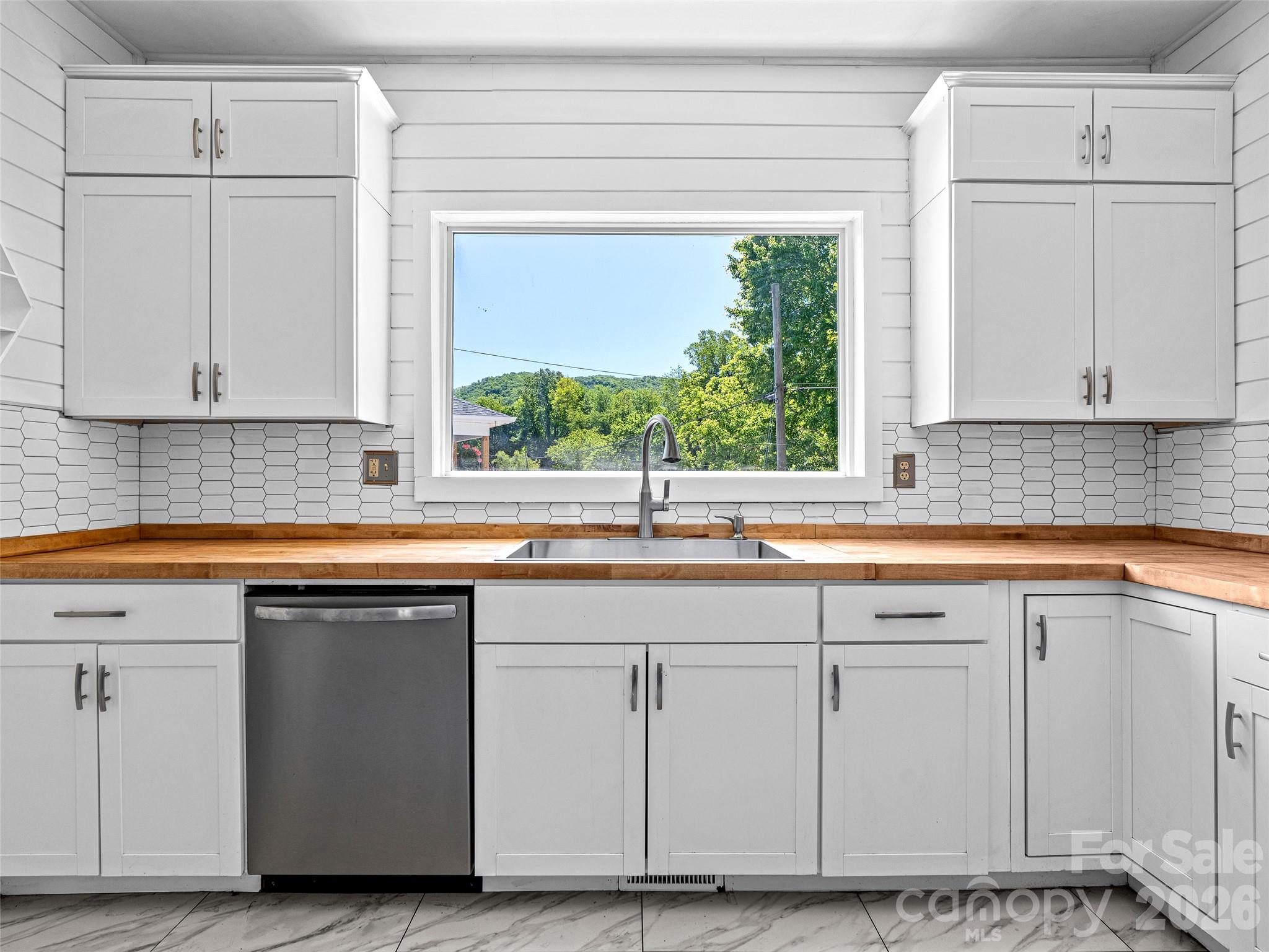 125 Edwards Avenue Swannanoa NC 28778