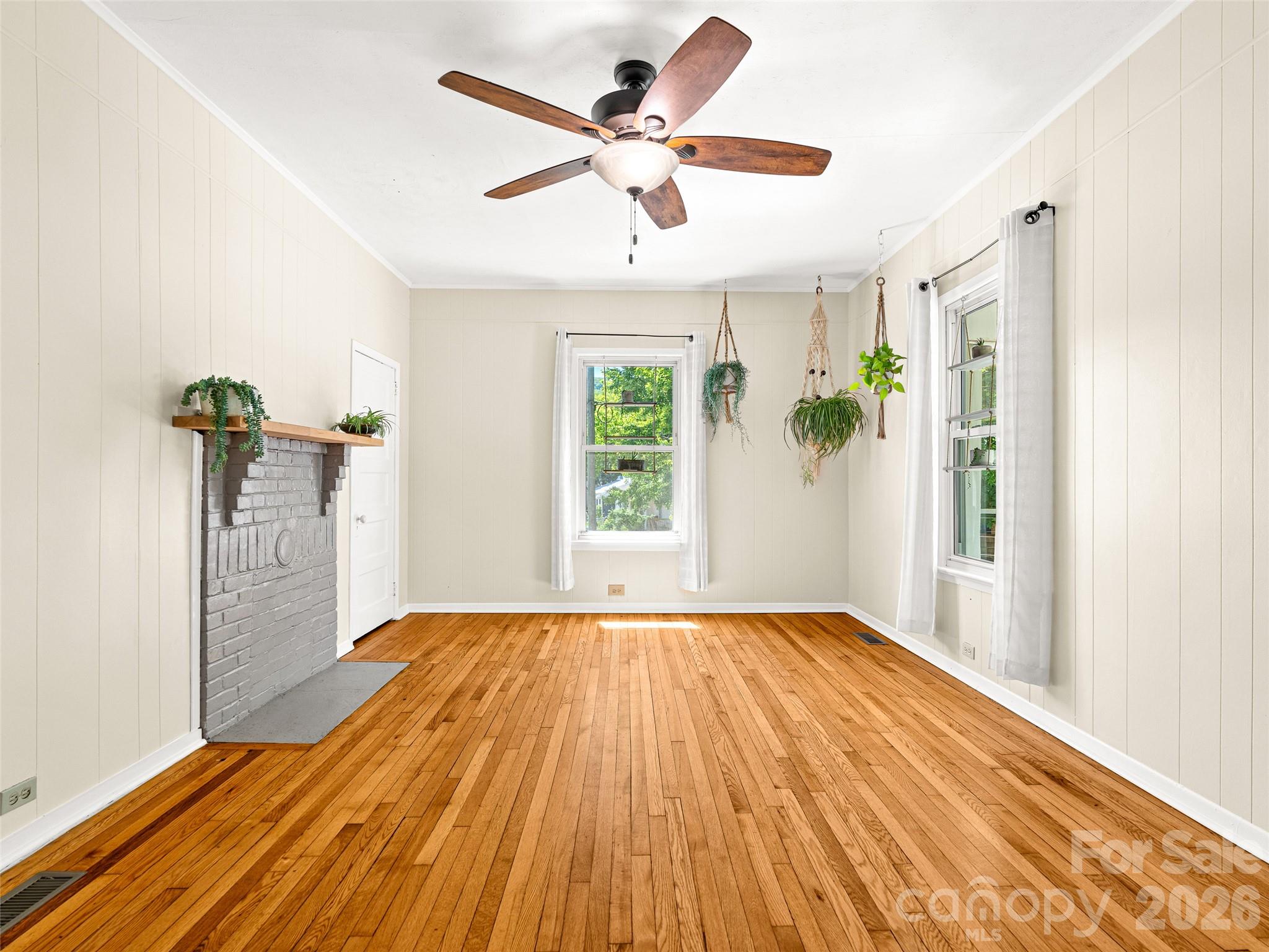 125 Edwards Avenue Swannanoa NC 28778