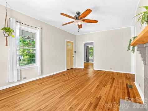 125 Edwards Avenue Swannanoa NC 28778