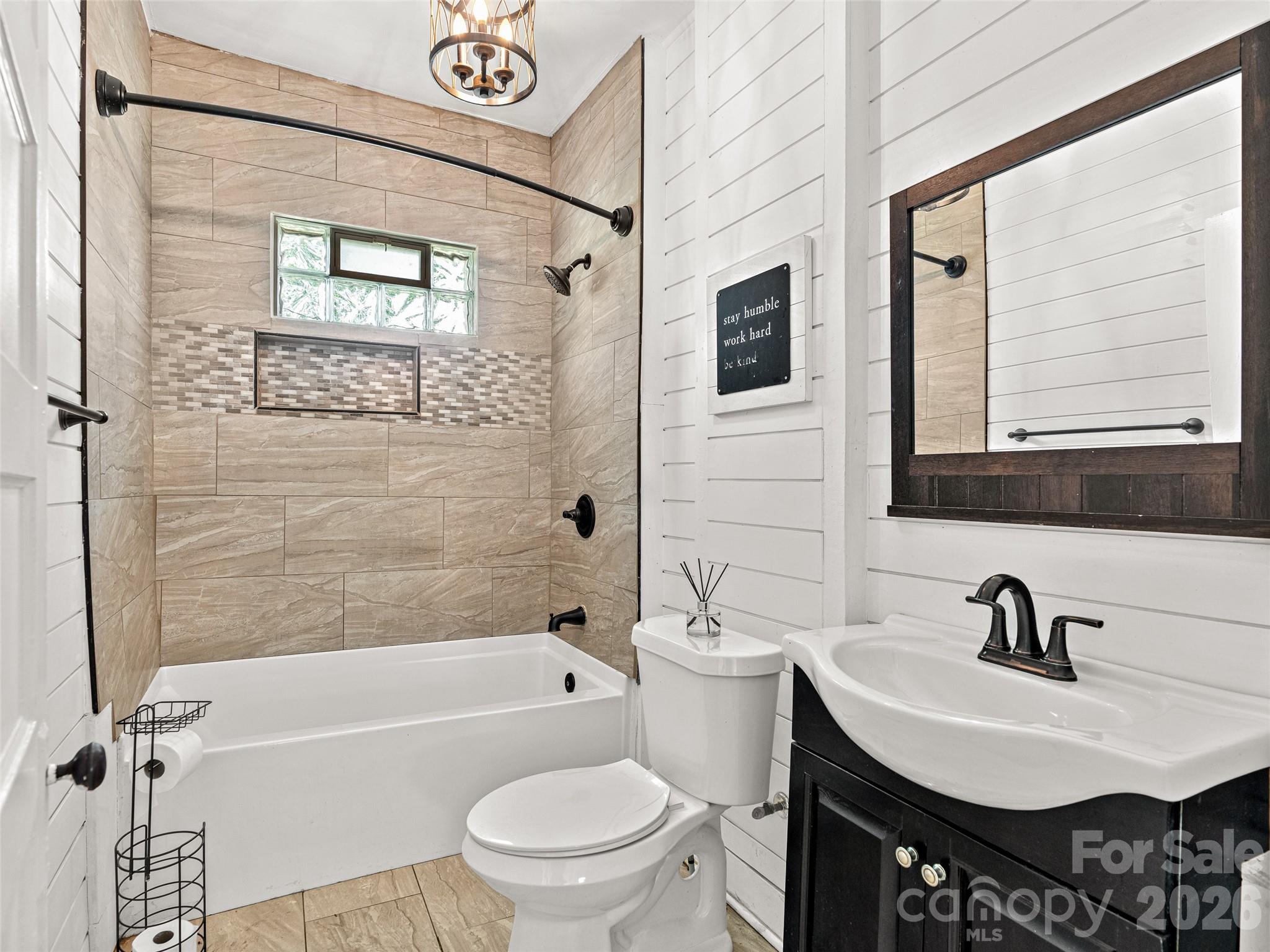 125 Edwards Avenue Swannanoa NC 28778
