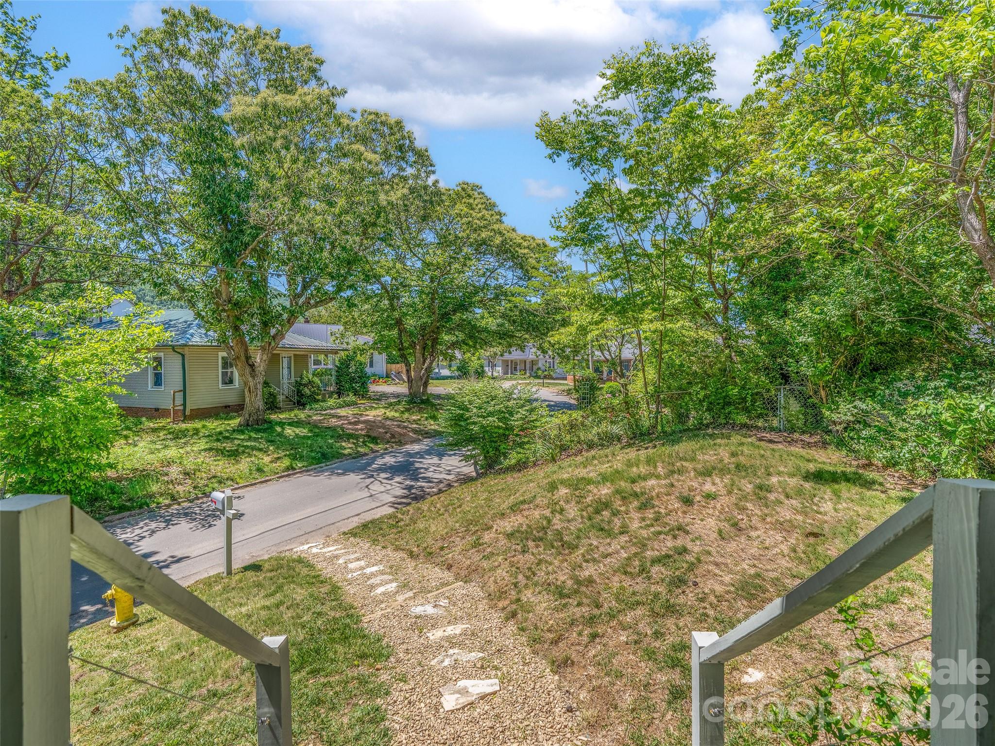 125 Edwards Avenue Swannanoa NC 28778