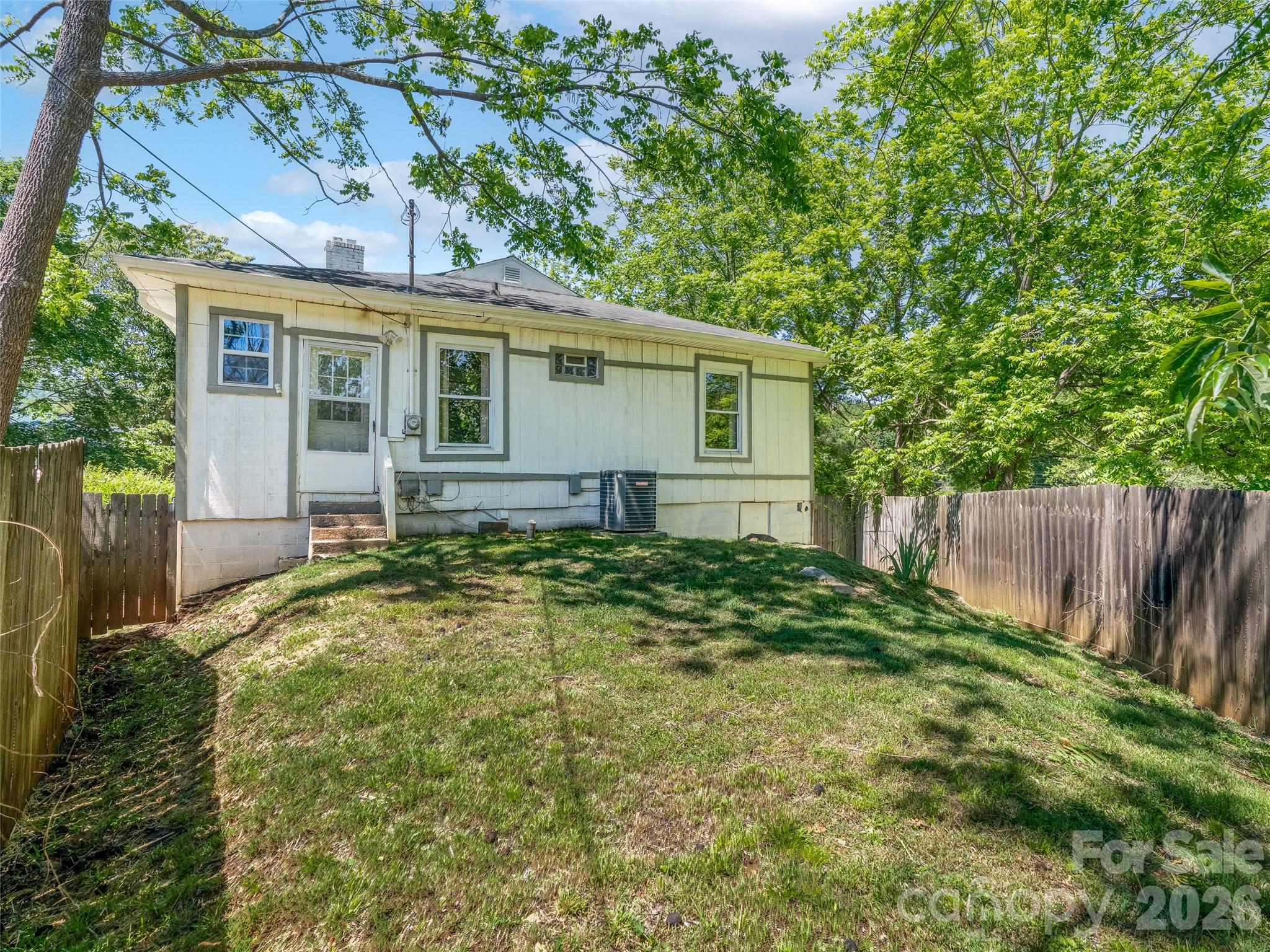 125 Edwards Avenue Swannanoa NC 28778