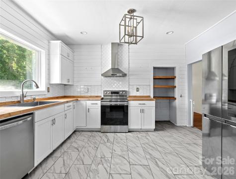 125 Edwards Avenue Swannanoa NC 28778