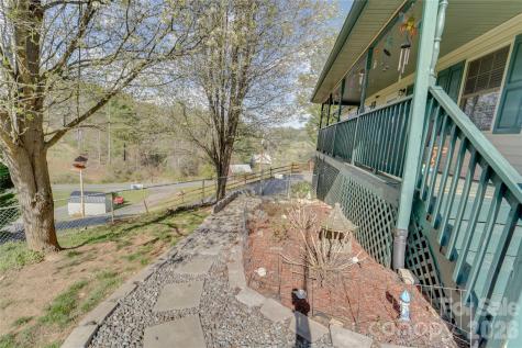 335 Icenhower Road Leicester NC 28748