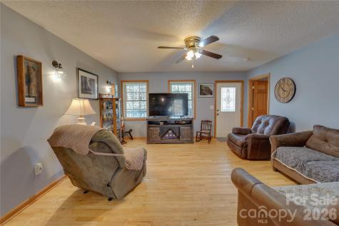 335 Icenhower Road Leicester NC 28748