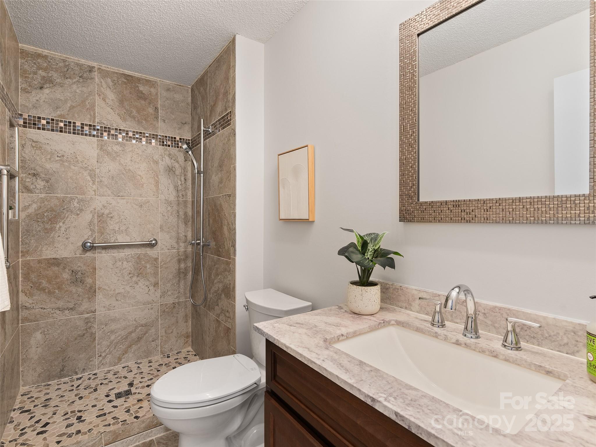 447 Creekside Drive Asheville NC 28804