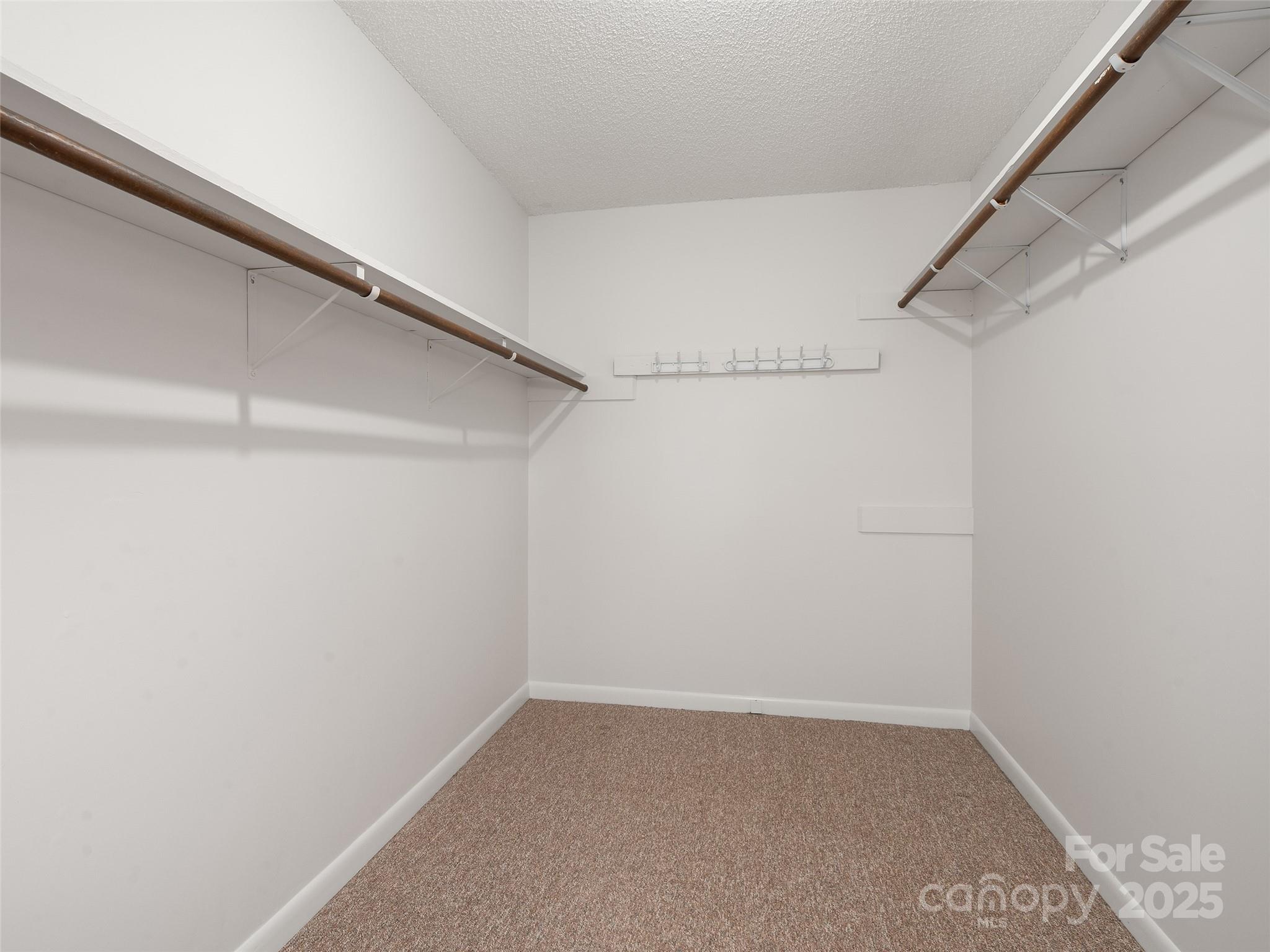 447 Creekside Drive Asheville NC 28804