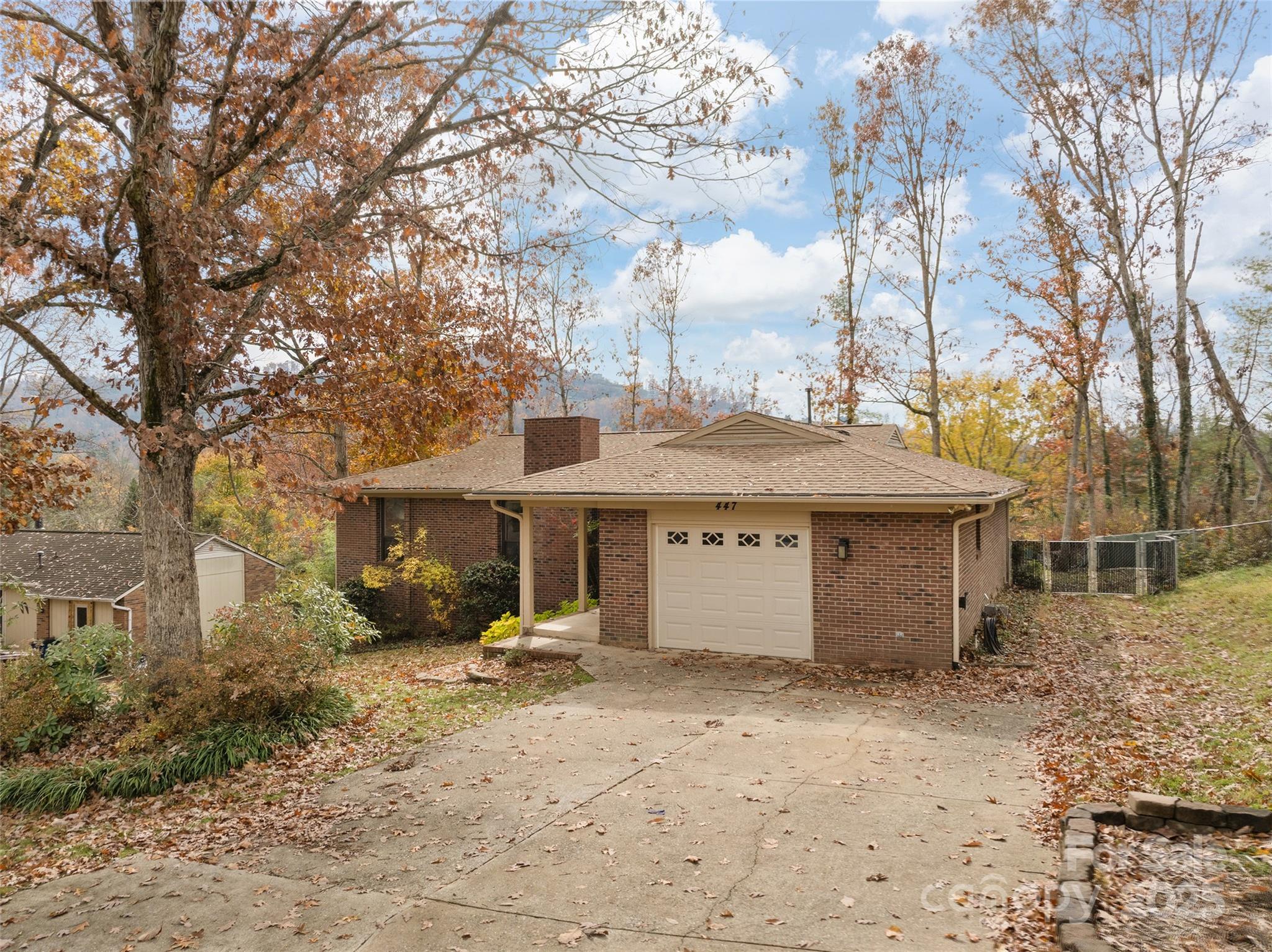 447 Creekside Drive Asheville NC 28804