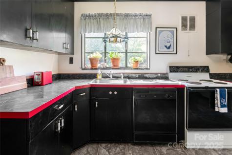 87 Shorewood Drive Asheville NC 28804