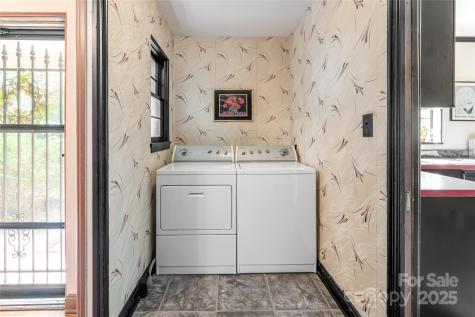 87 Shorewood Drive Asheville NC 28804