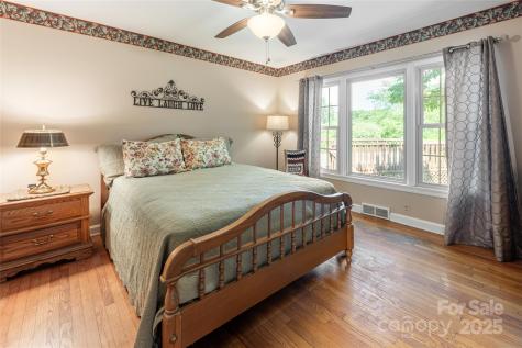 87 Shorewood Drive Asheville NC 28804