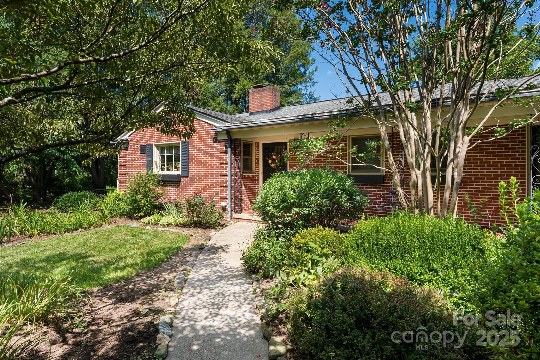 87 Shorewood Drive Asheville NC 28804