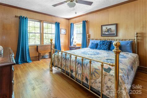 87 Shorewood Drive Asheville NC 28804