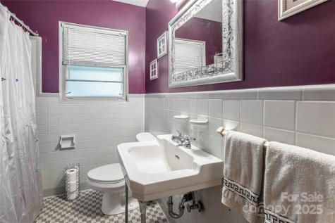 87 Shorewood Drive Asheville NC 28804