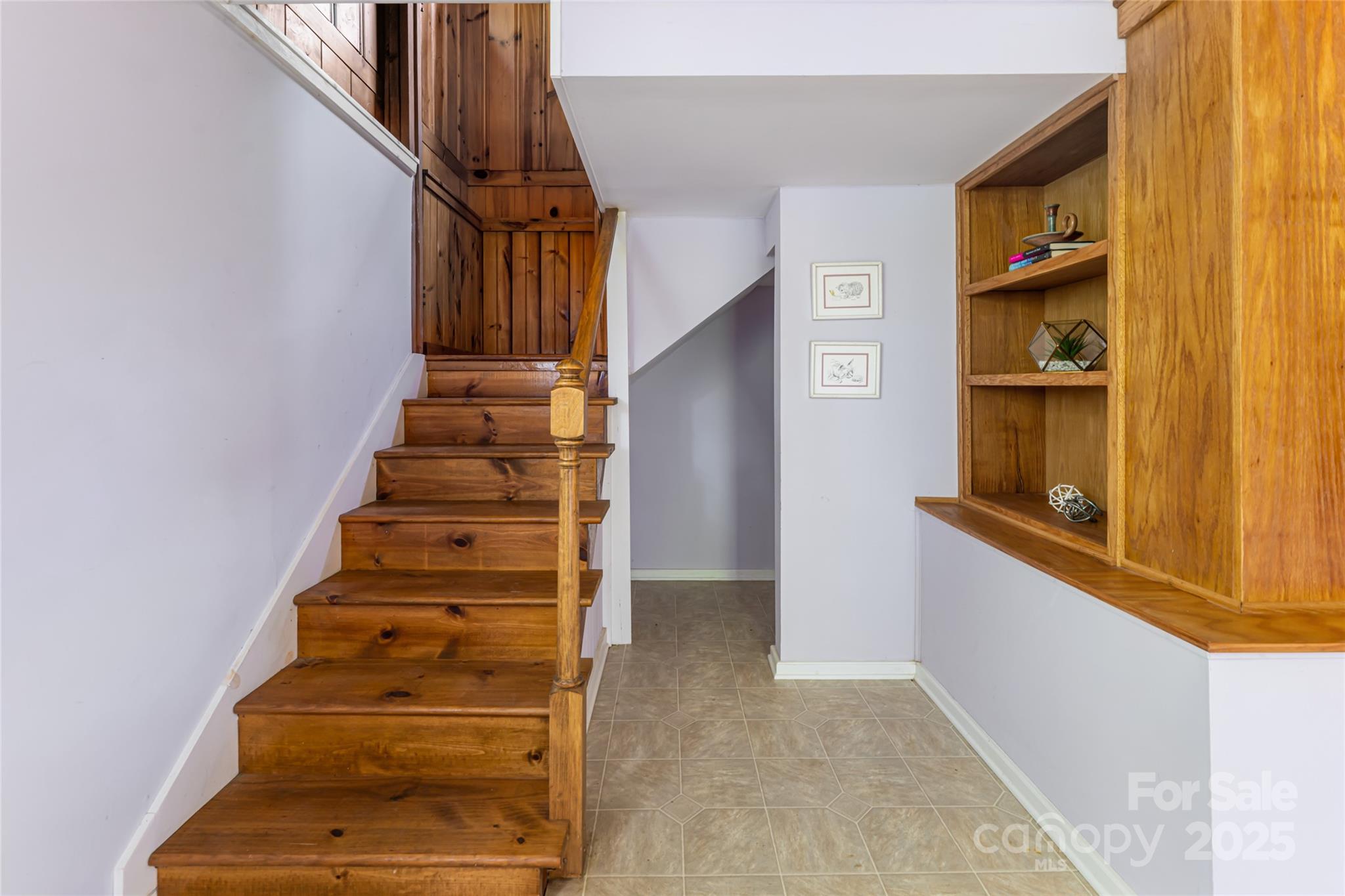 87 Shorewood Drive Asheville NC 28804