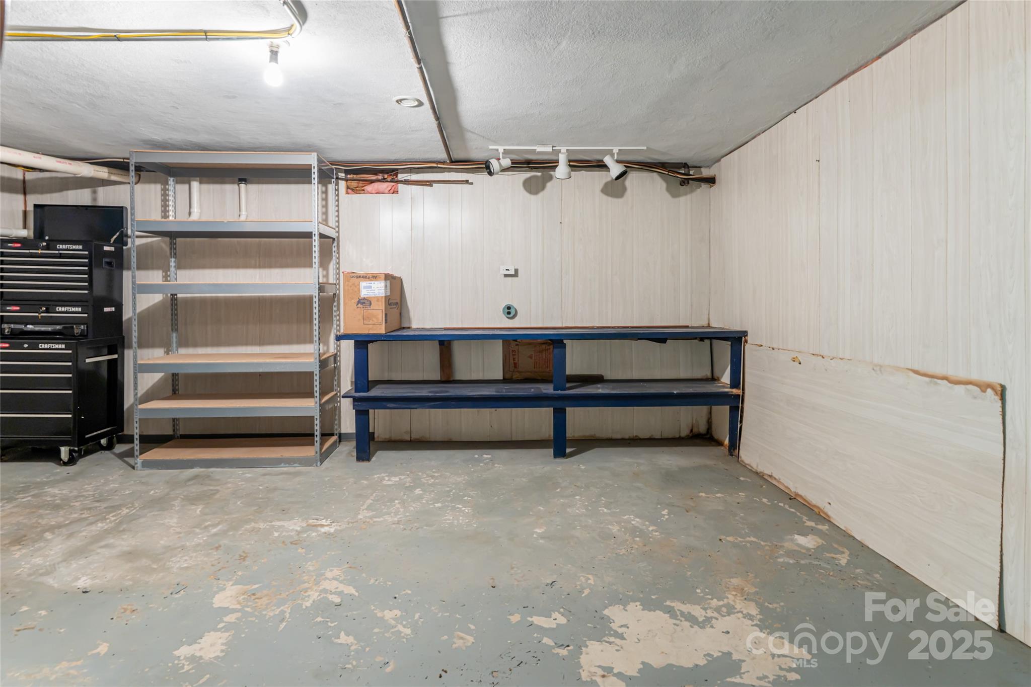 87 Shorewood Drive Asheville NC 28804