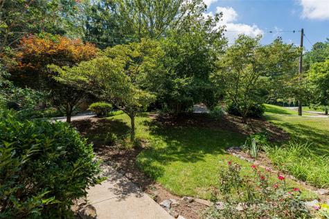 87 Shorewood Drive Asheville NC 28804