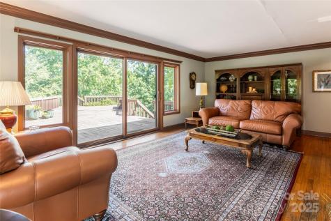87 Shorewood Drive Asheville NC 28804