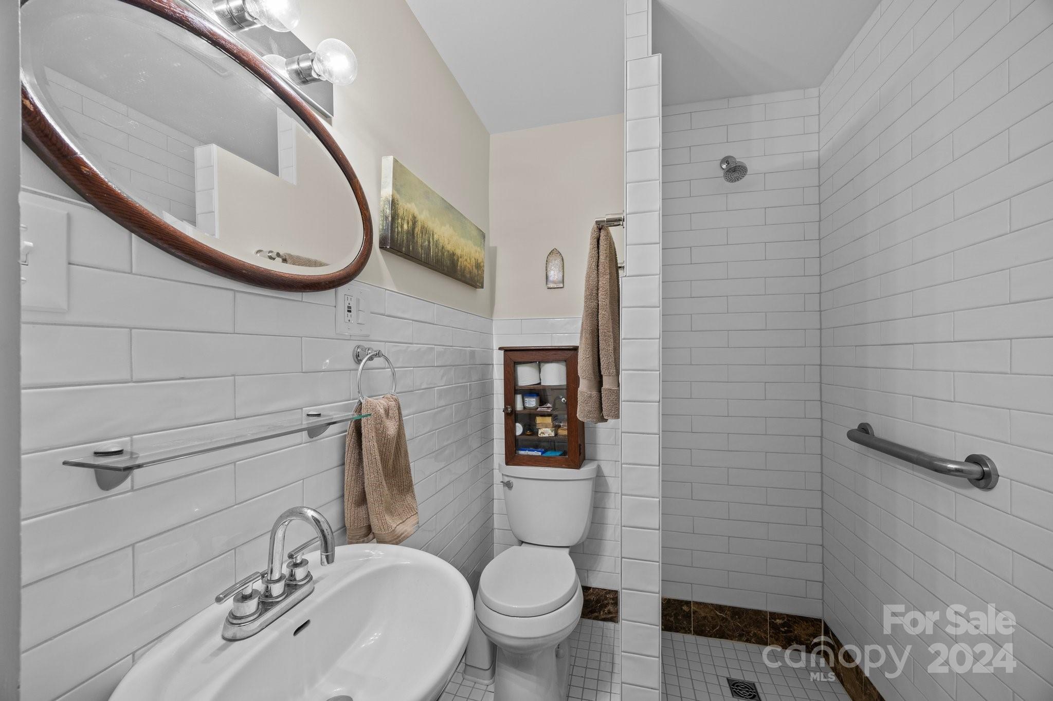 7 Woodley Avenue Asheville NC 28804