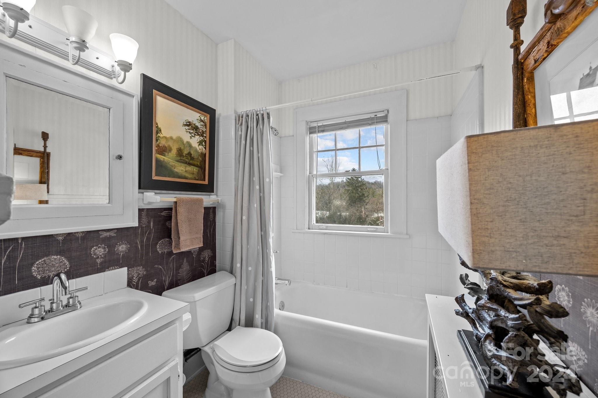 7 Woodley Avenue Asheville NC 28804