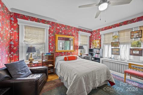 7 Woodley Avenue Asheville NC 28804