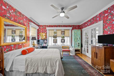 7 Woodley Avenue Asheville NC 28804