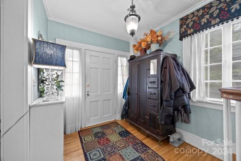 7 Woodley Avenue Asheville NC 28804